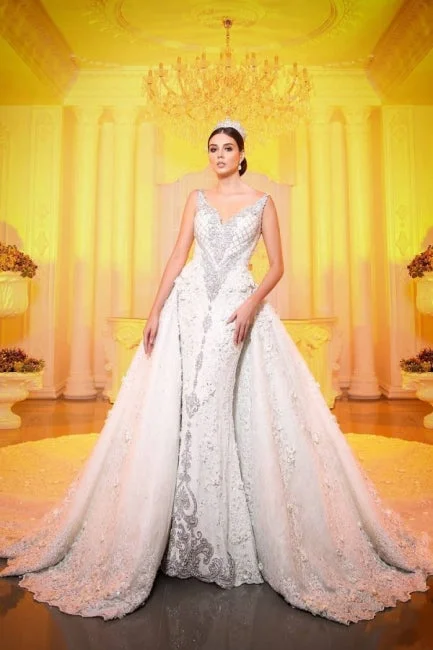 Price Break Luxurious V Neck Crystals Mermaid Bridal Gown Long Sweep Train