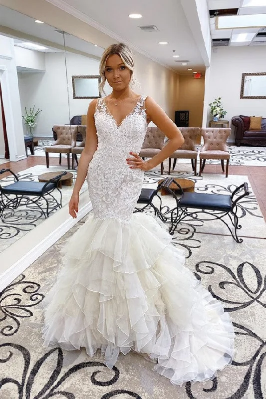 Hot Deal White Sleeveless V neck Wedding Dress with multi layers train