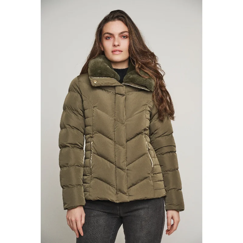 Epic Deals stylish coatRino & Pelle Selma Short Jacket With Faux Fur Collar