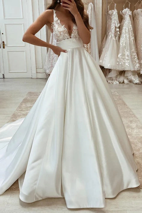 Limited Availability modern dressV-Neck A-Line Empire Two Tone Wedding Dress With Train Limited Availability modern dressV-Neck A-Line Empire Two Tone Wedding Dress With Train