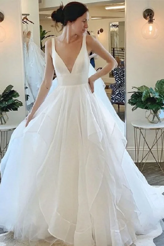 Special Discount Modern Deep V neck Sleeveless White Tulle Wedding Dresses with Ruffless