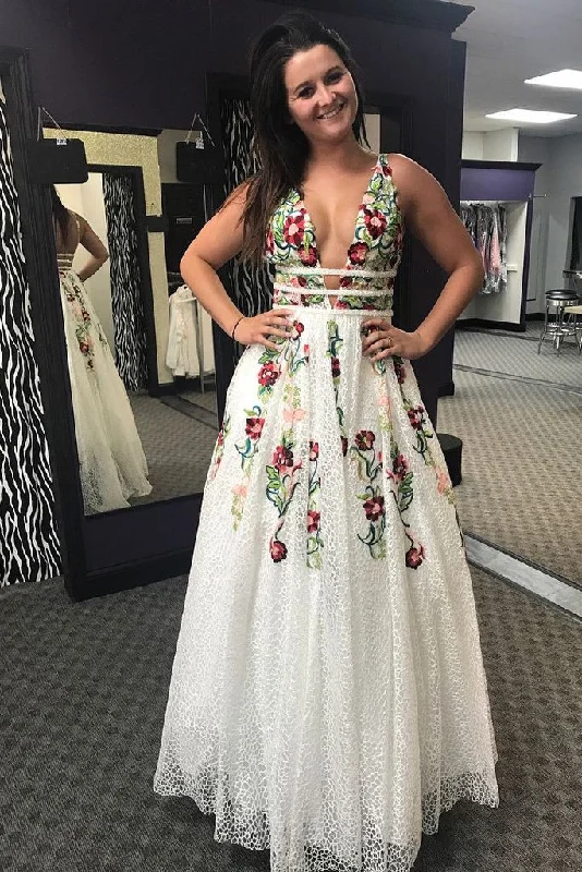 Special Savings Princess Lace Prom Dresses V Neck Backless Long Evening Dresses GJS198