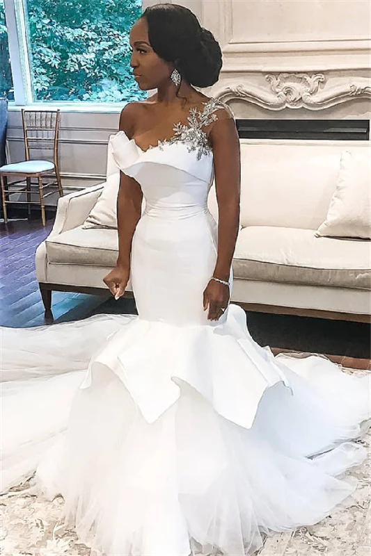 One-DAY Sale One shoulder White Mermaid Bridal Gowns with Ruffles Train
