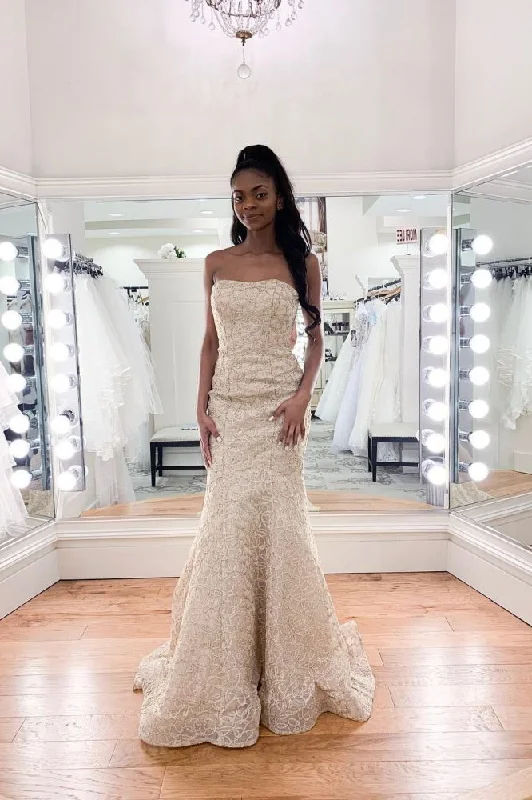 Blowout Sale Luxurious Strapless Beadings Mermaid Wedding Dress Affordable Sleeveless Long Bridal Gown