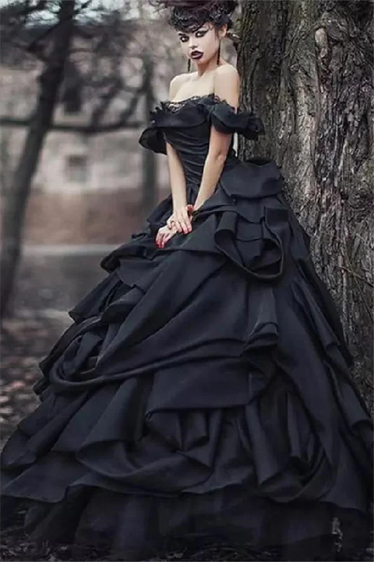 Stock Clearance Vintage Black princess wedding dresses with Luxurious Ruffless