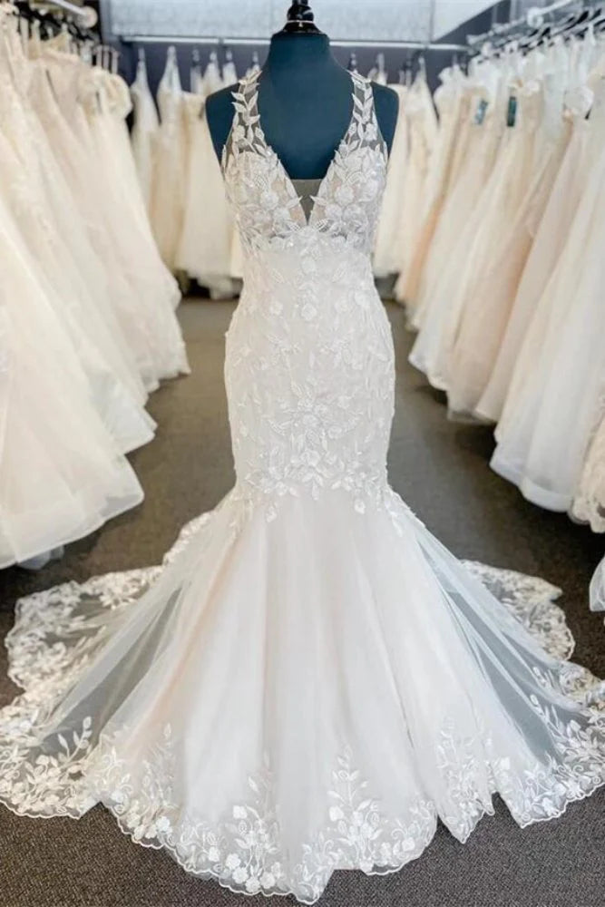 Bargain Prices winter dressChic V-Neck Halter Open Back Appliques Trumpet Long Wedding Dress Bargain Prices winter dressChic V-Neck Halter Open Back Appliques Trumpet Long Wedding Dress