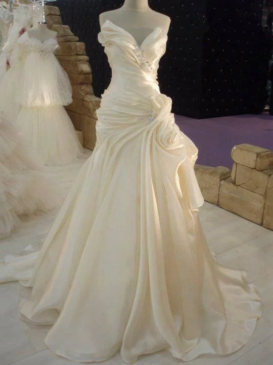 Price Fest relaxed fit dressRuffles Cream Satin Wedding Dress with Beadings Elegant Long Bridal Dress Y4136