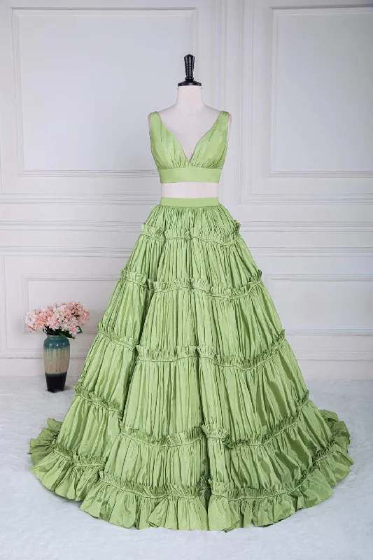 Hurry In puff sleeve dressGreen Plunging V Two-Piece Ruffle Layers A-line Long Prom Dress