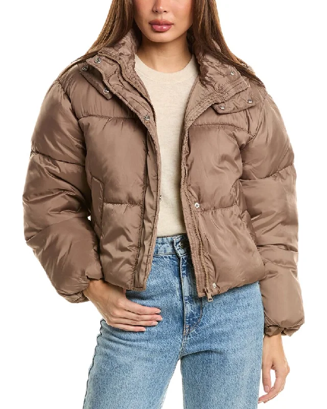 Price Drop fashion-forward coatUrban Republic Short Puffer Jacket