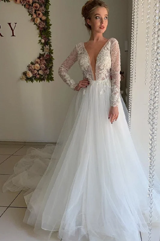 Price Cut Winter Warm Long Sleevess V neck White Tulle Princess Wedding Dress