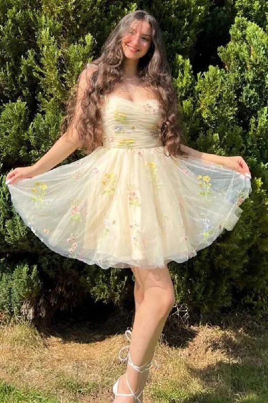 Super Bargain trendy dressA Line Short Floral Embroidery Homecoming Dress